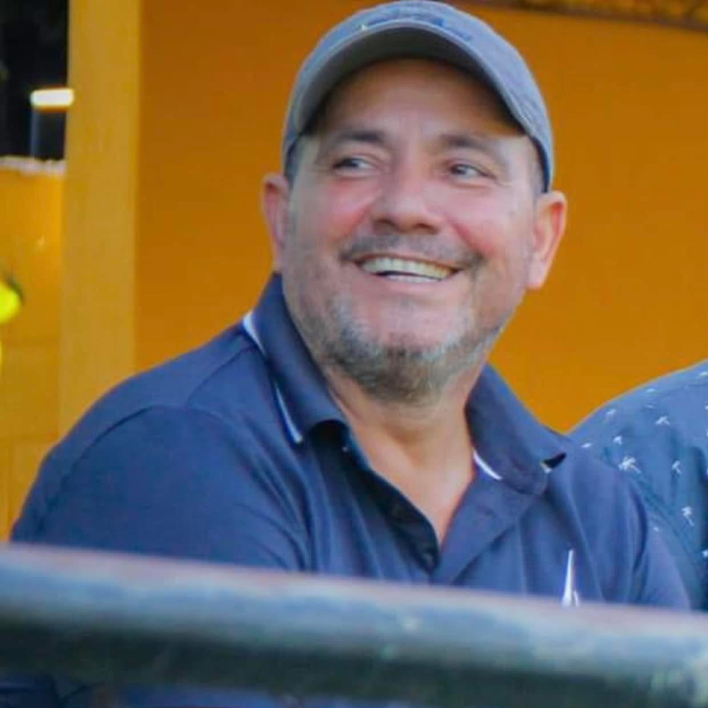 obituary photo for Oscar