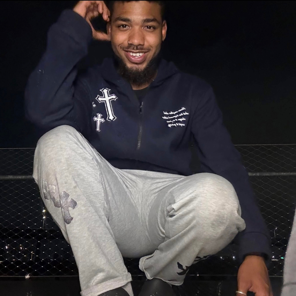 obituary photo for Deandre