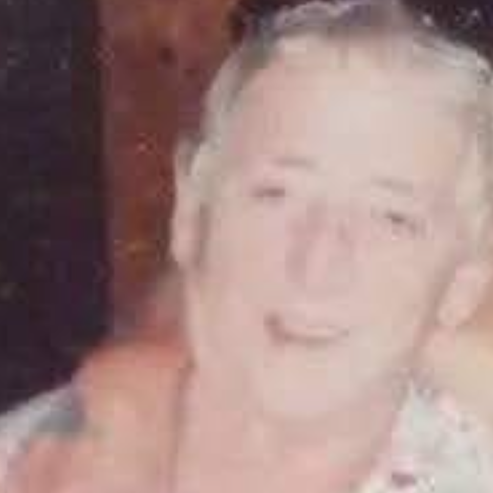 obituary photo for Linda