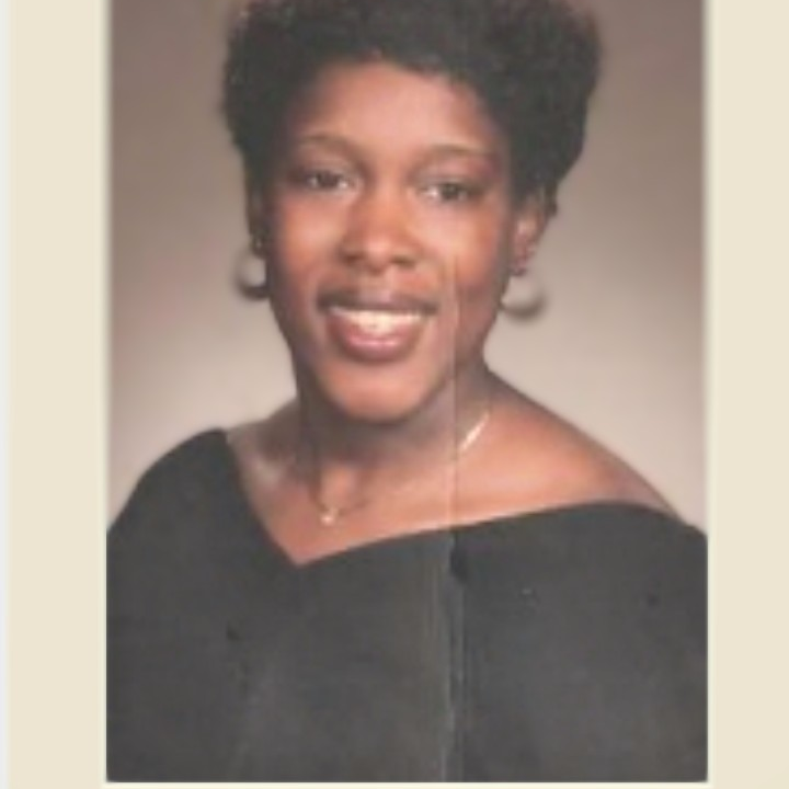 obituary photo for Yvonne