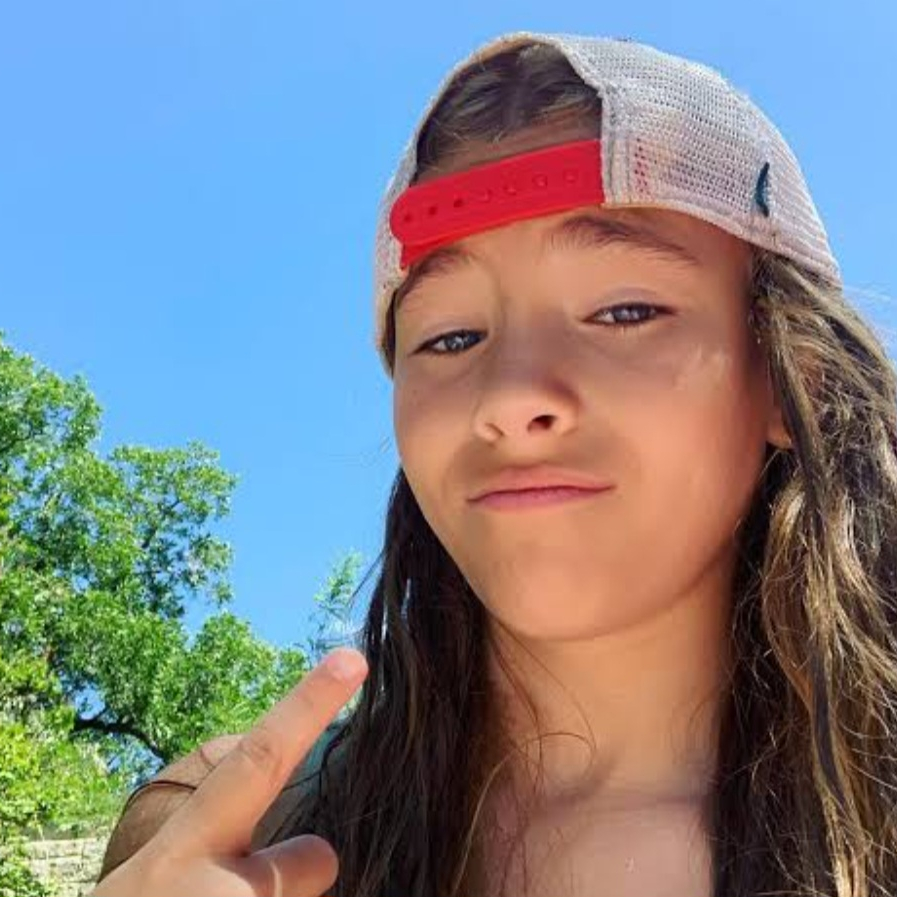 obituary photo for Lisa