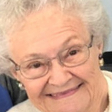 obituary photo for Evelyn 