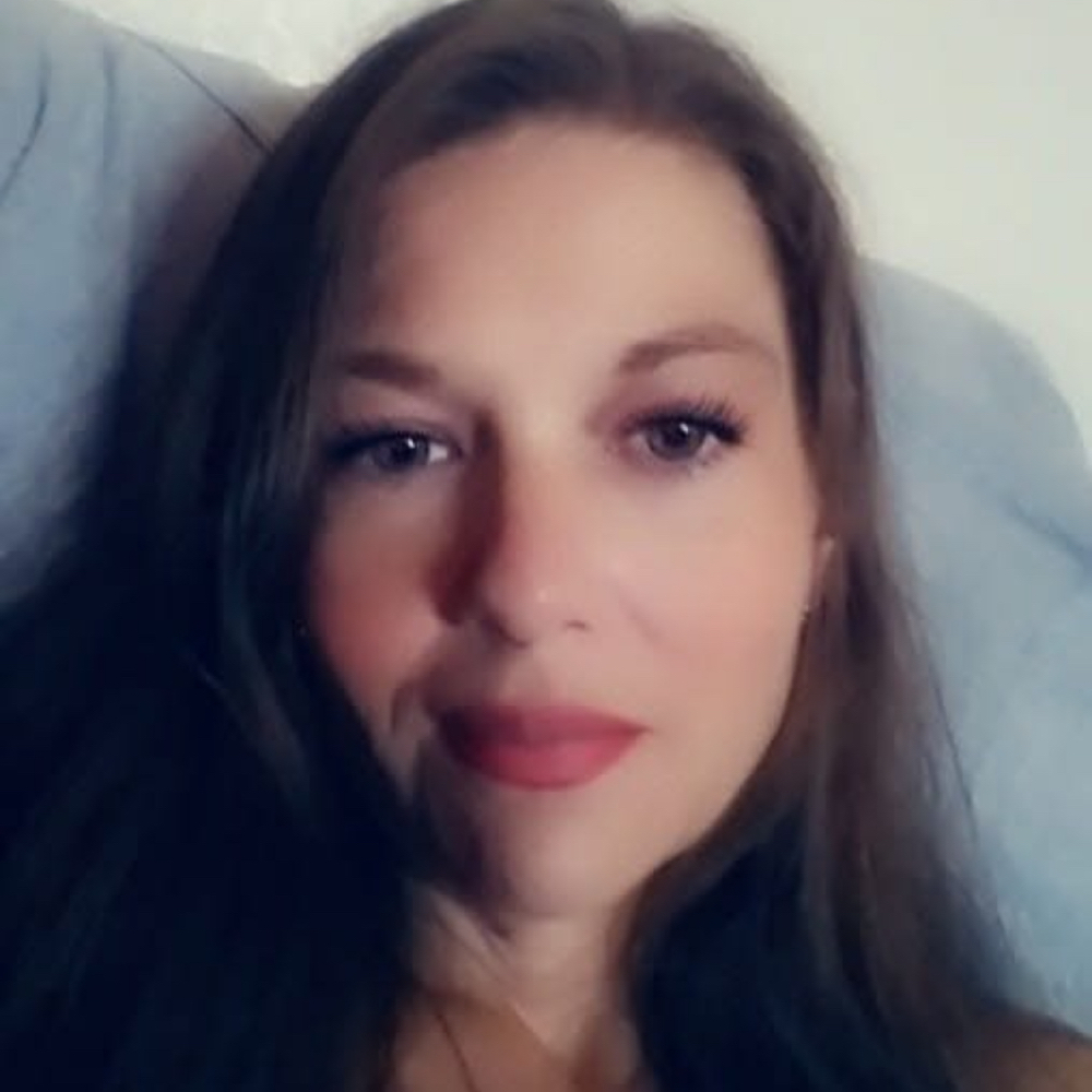 obituary photo for Laura 