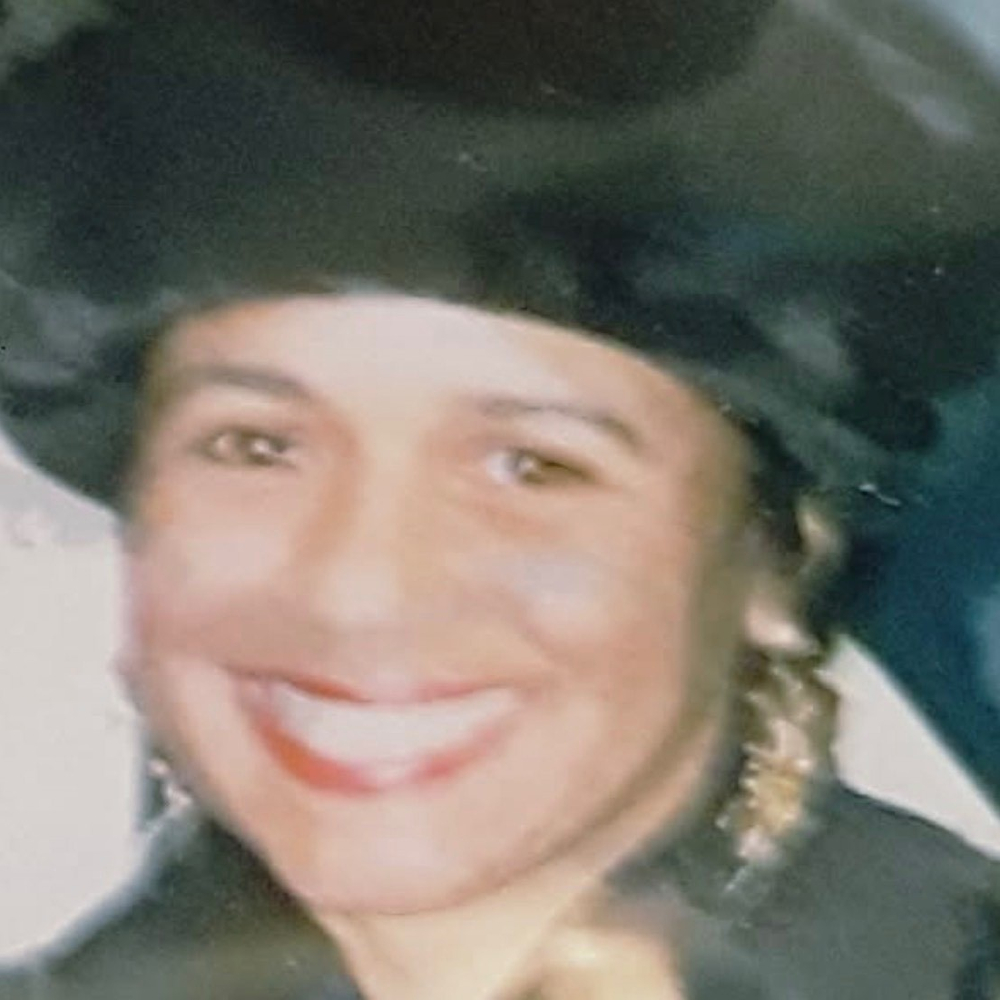 obituary photo for Gwendolyn